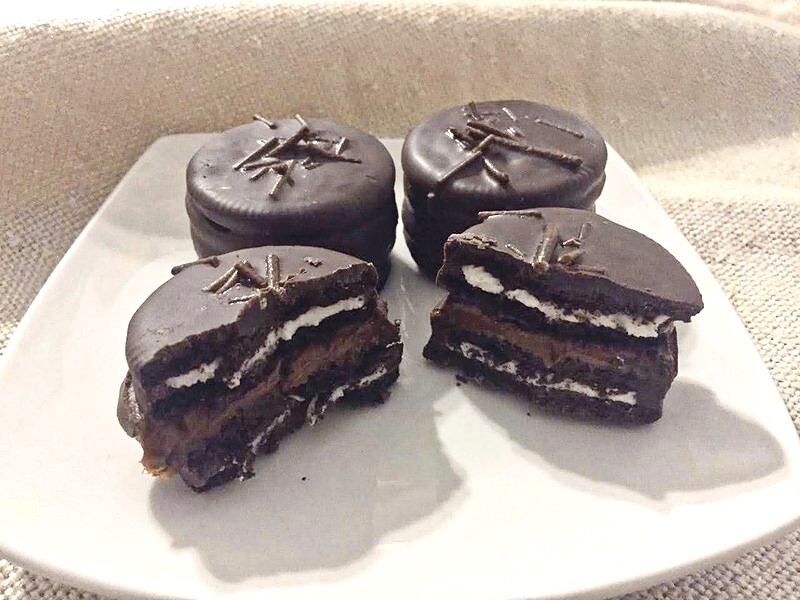 Alfajor de Oreo artesanal tasty sweets